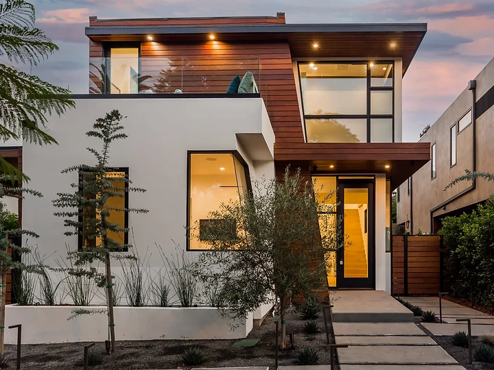 Custom residence by Apel Design in Beverly Grove, view 5 of 5