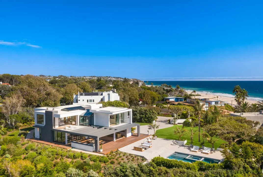 Aerial view of a modern house near the Malibu coastline