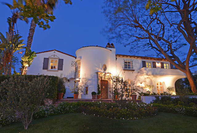 June, a private residence by Apel Design