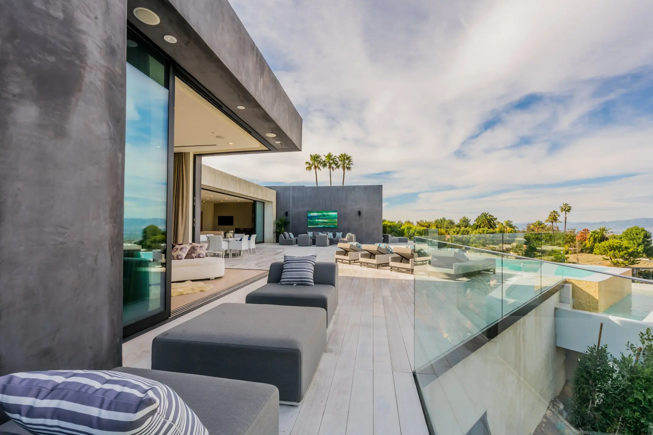 Glass balcony overlooking the ocean