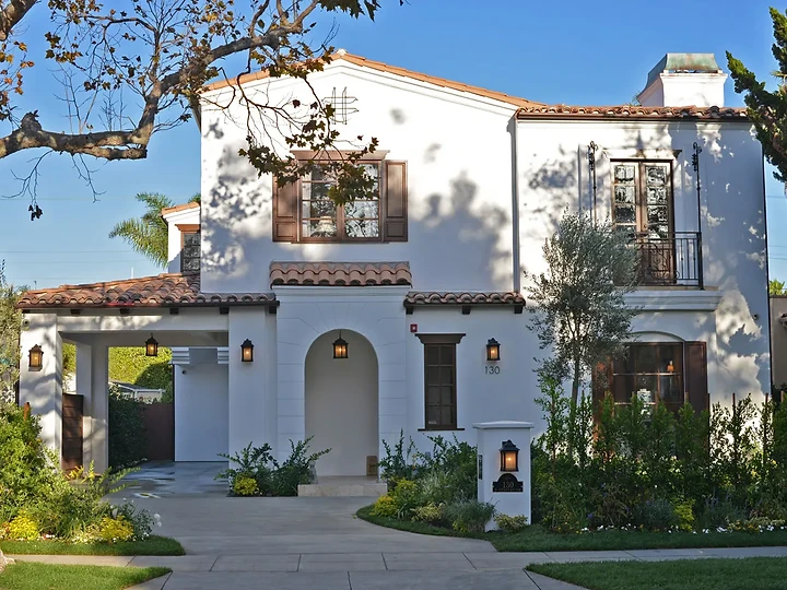 Custom residence by Apel Design in Los Angeles, view 7 of 49