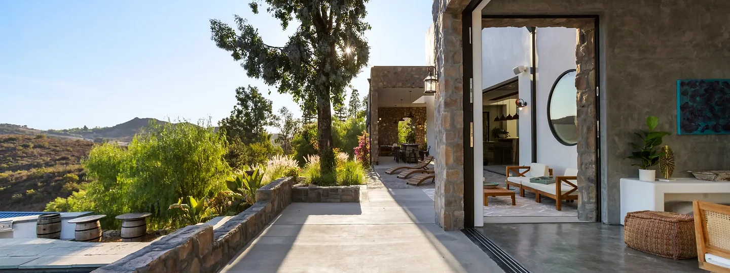 Covered terrace by Apel Design, view 3 of 5