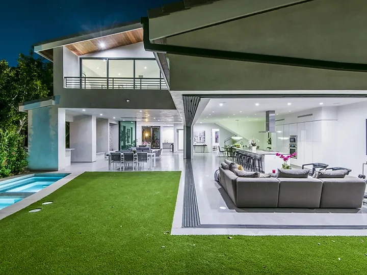 Custom residence by Apel Design in Los Angeles, view 19 of 49
