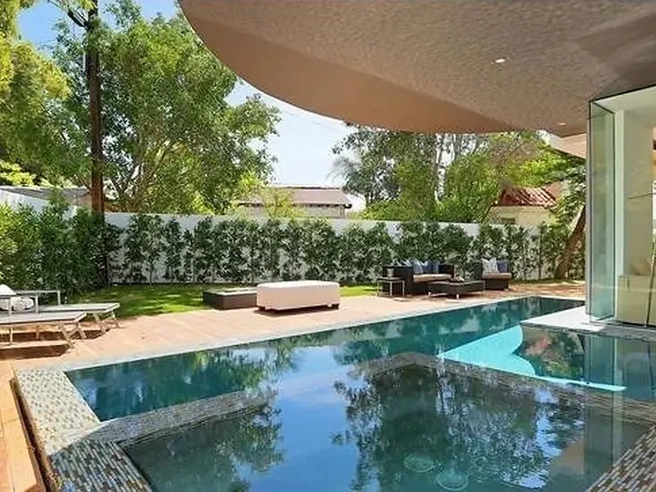 Custom residence by Apel Design in Los Angeles, view 18 of 49