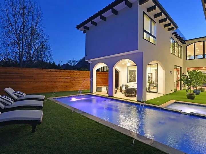Custom residence by Apel Design in Los Angeles, view 26 of 49