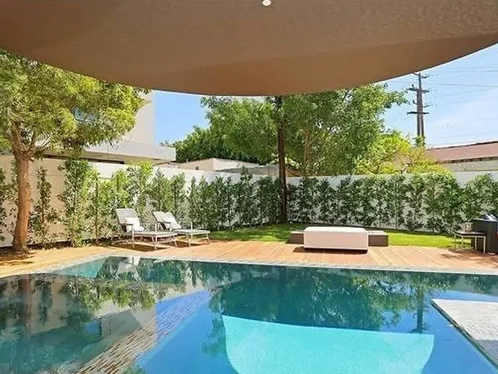 Custom residence by Apel Design in Los Angeles, view 20 of 49