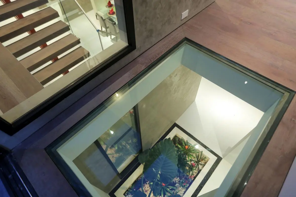 Glass Floor, Southern California