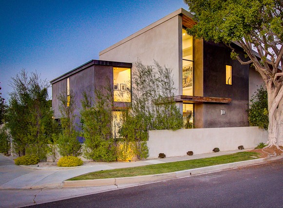 Motor, a house by Apel Design in Culver City