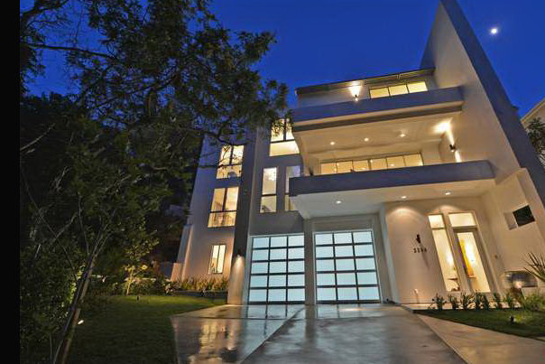 Stanley North, a private residence by Apel Design