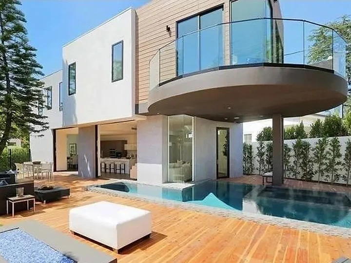 Custom residence by Apel Design in Los Angeles, view 27 of 49