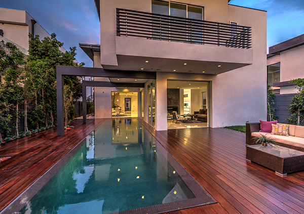Las Palmas Court, a private residence by Apel Design