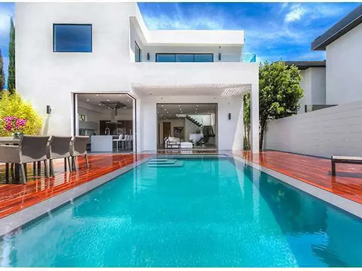 Custom residence by Apel Design in Los Angeles, view 45 of 49