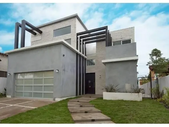 Custom residence by Apel Design in Beverly Grove, view 4 of 5