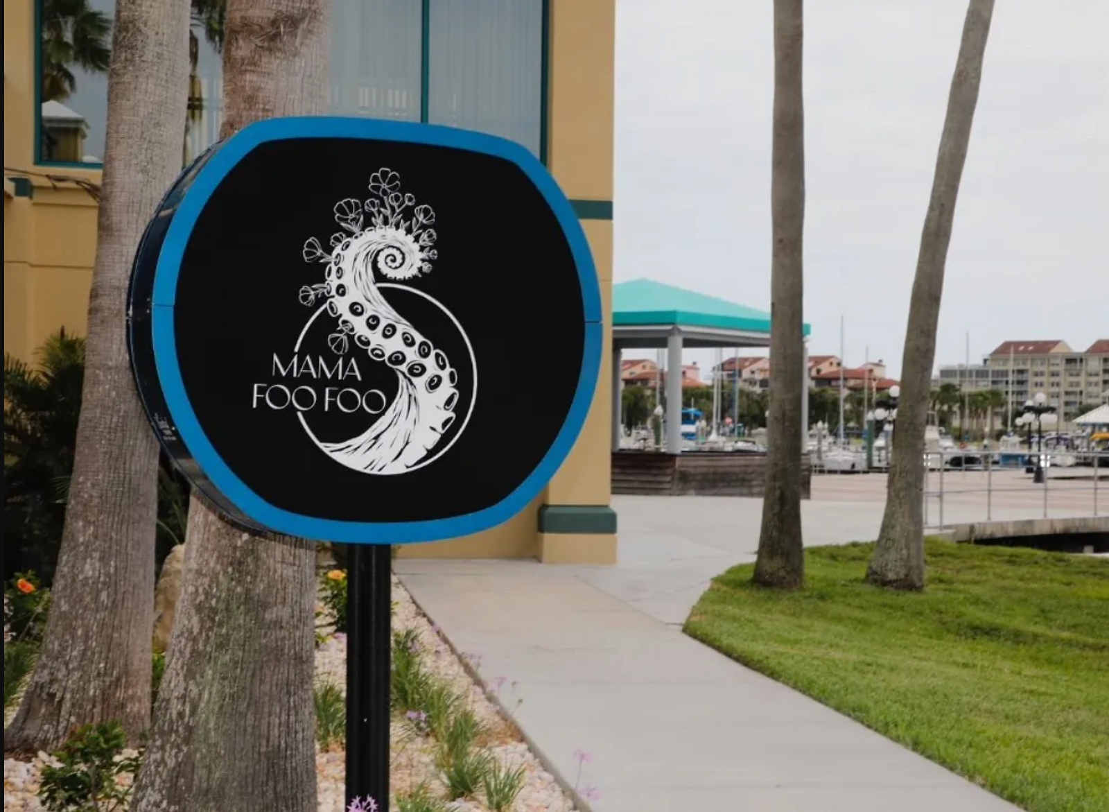 Catching Up at Mama Foo Foo’s in Daytona Beach gallery image 2