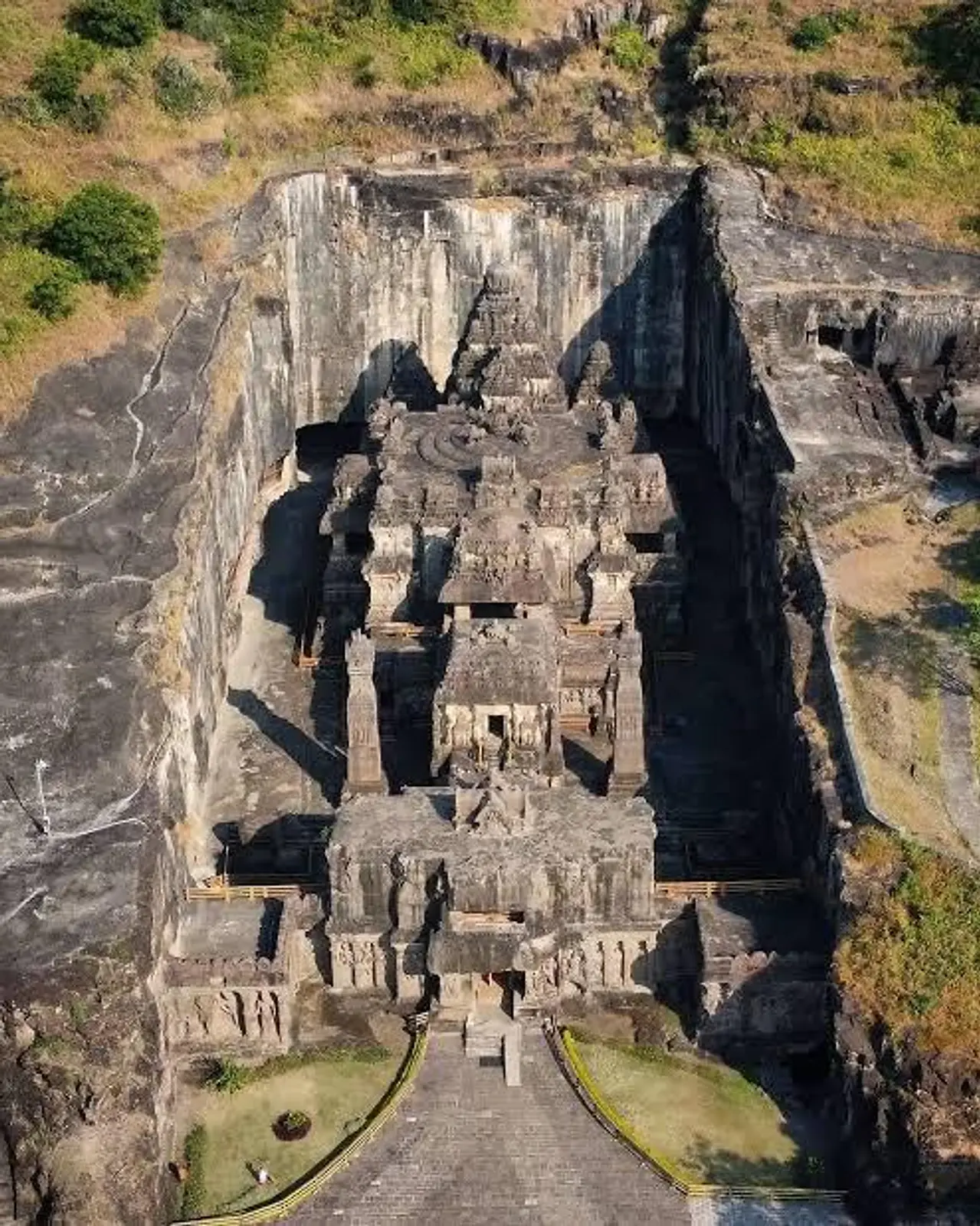 Discover Kailasa Temple: India's Monolithic Marvel at Ellora Caves gallery image 2