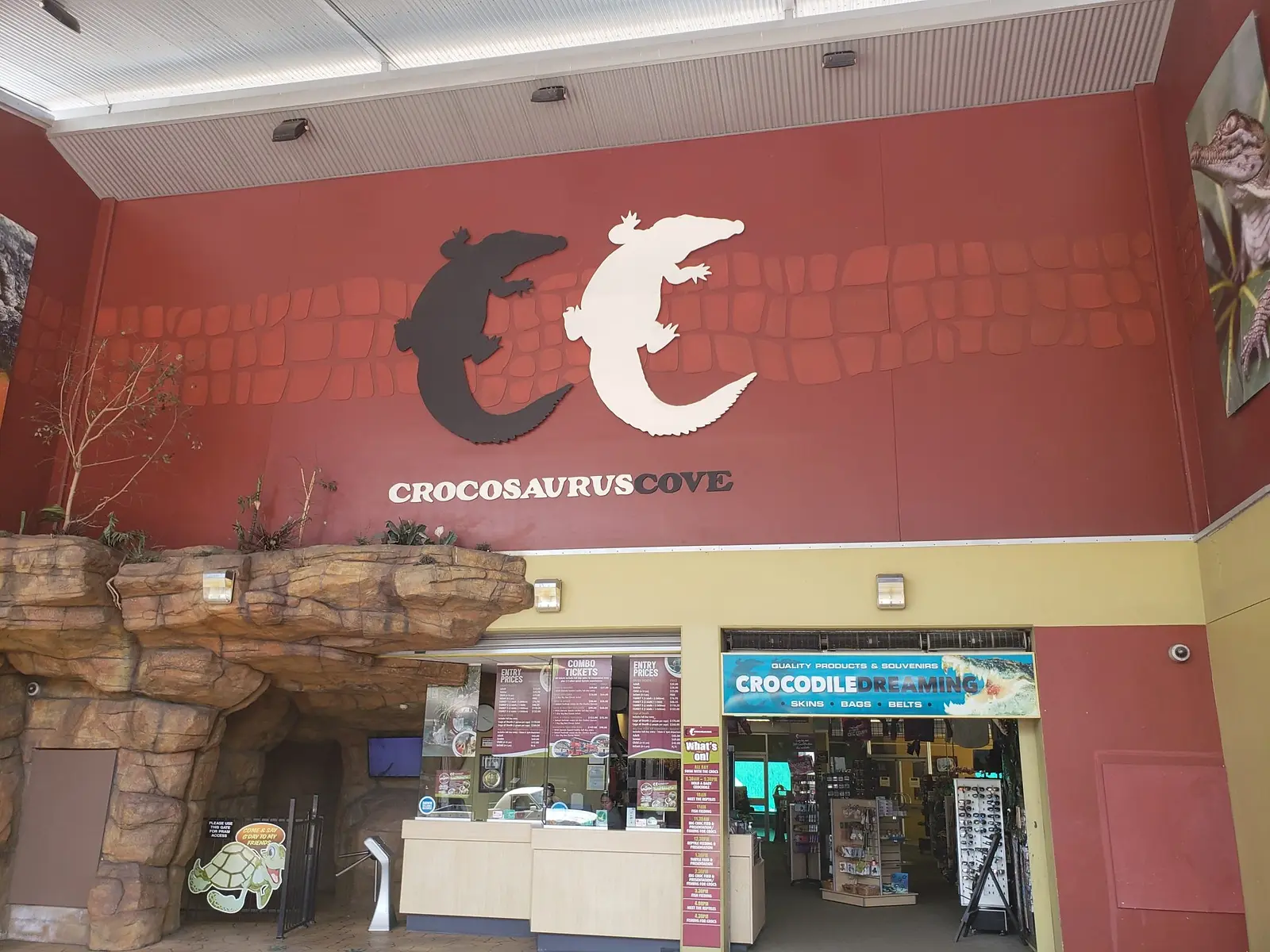 Cage of Death: Experience Crocosaurus Cove in Darwin, NT