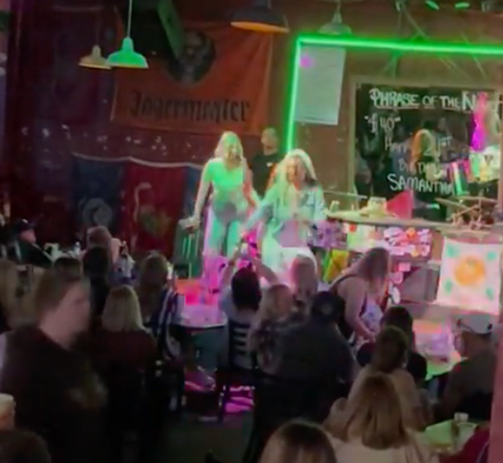 Experience Lively Nights at Savannah Smiles Dueling Pianos gallery image 1