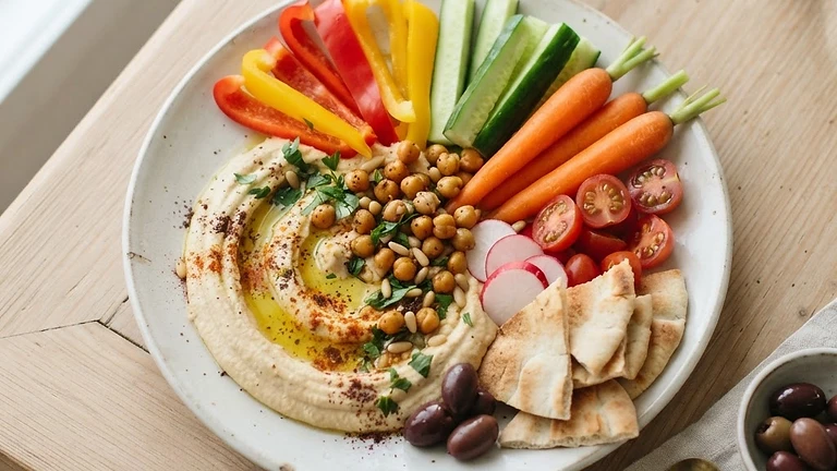 Hummus and Veggie Snack Plate
