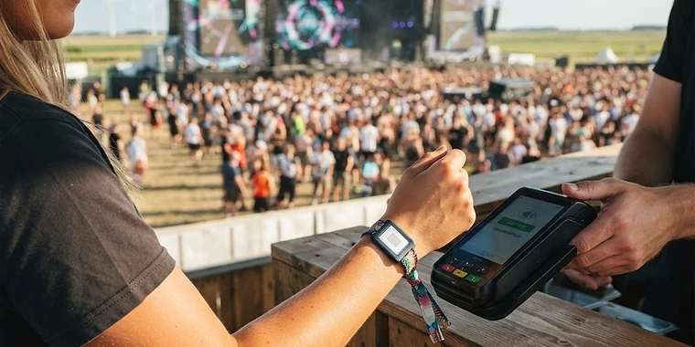 Deichbrand 2026: érintésmentes fizetés, új elektronikus színpad és segélykód
