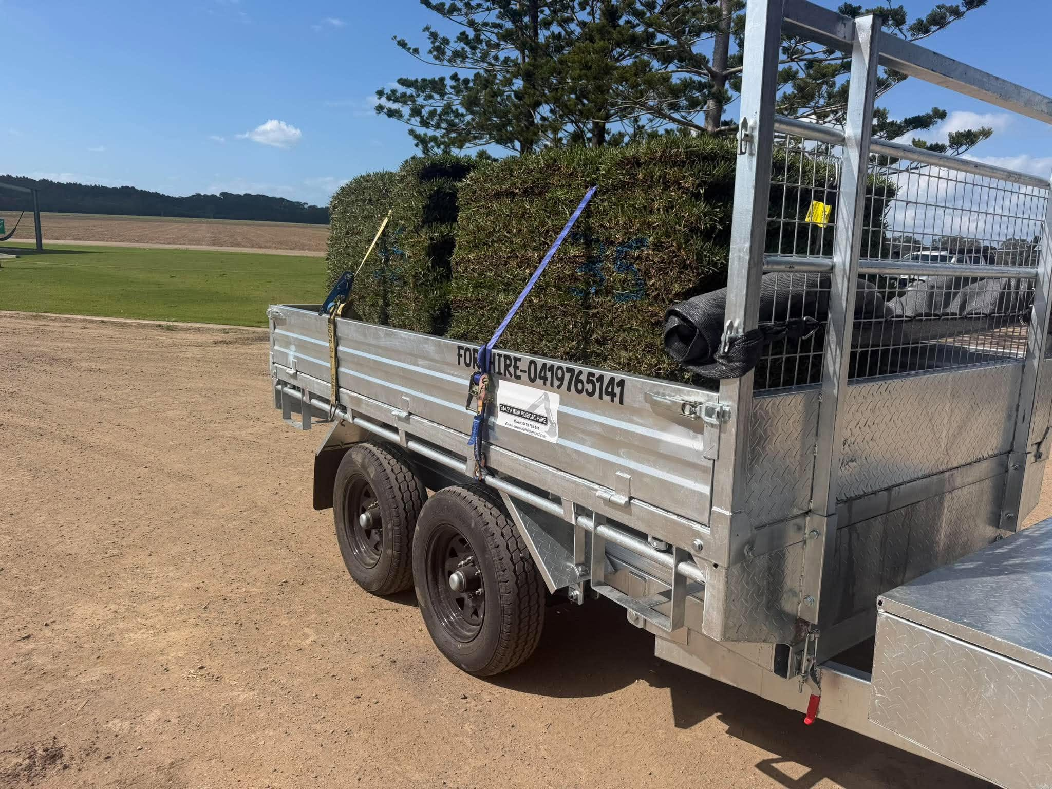 Material pickup — turf load