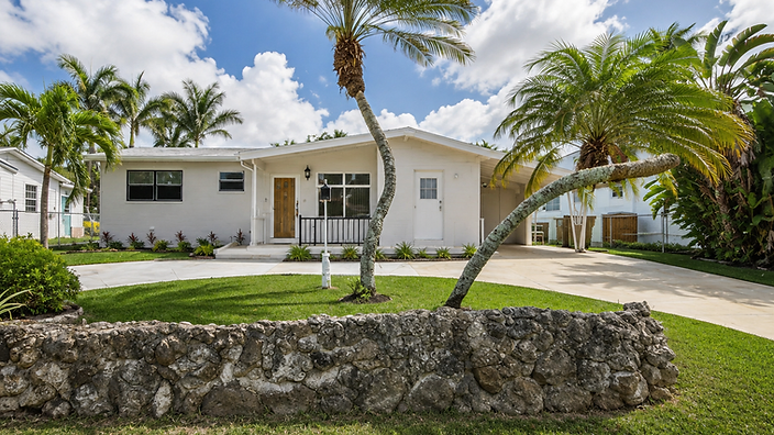 A Florida House, Refreshed on a Minimal Budget