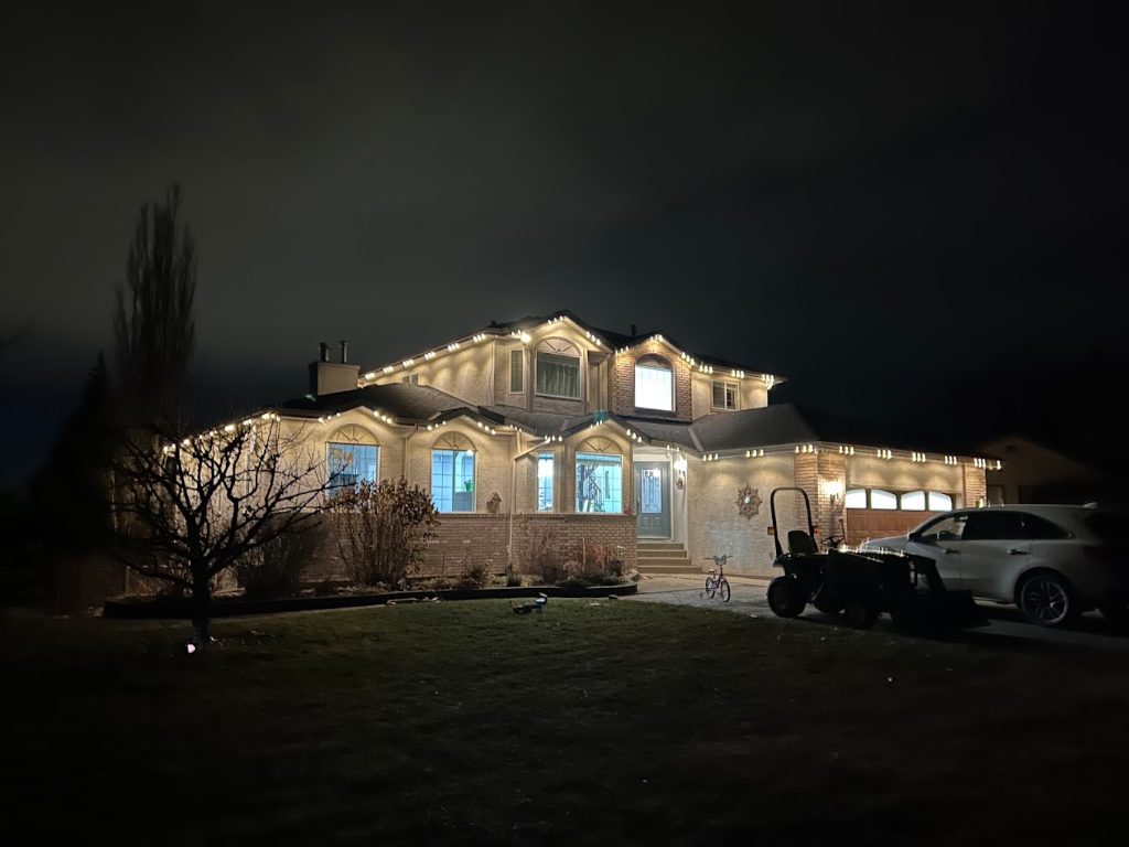 Warm-White Roofline Outline