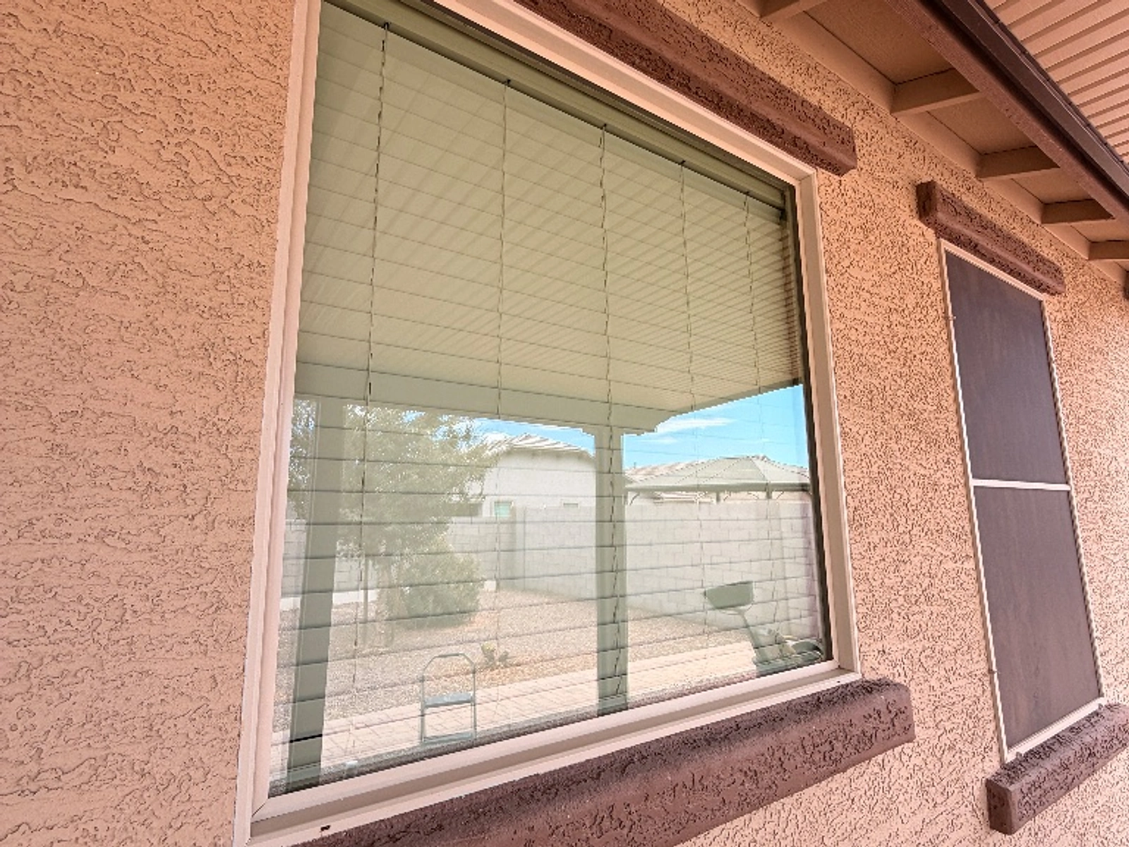 Cracked Window Glass Replacement - after