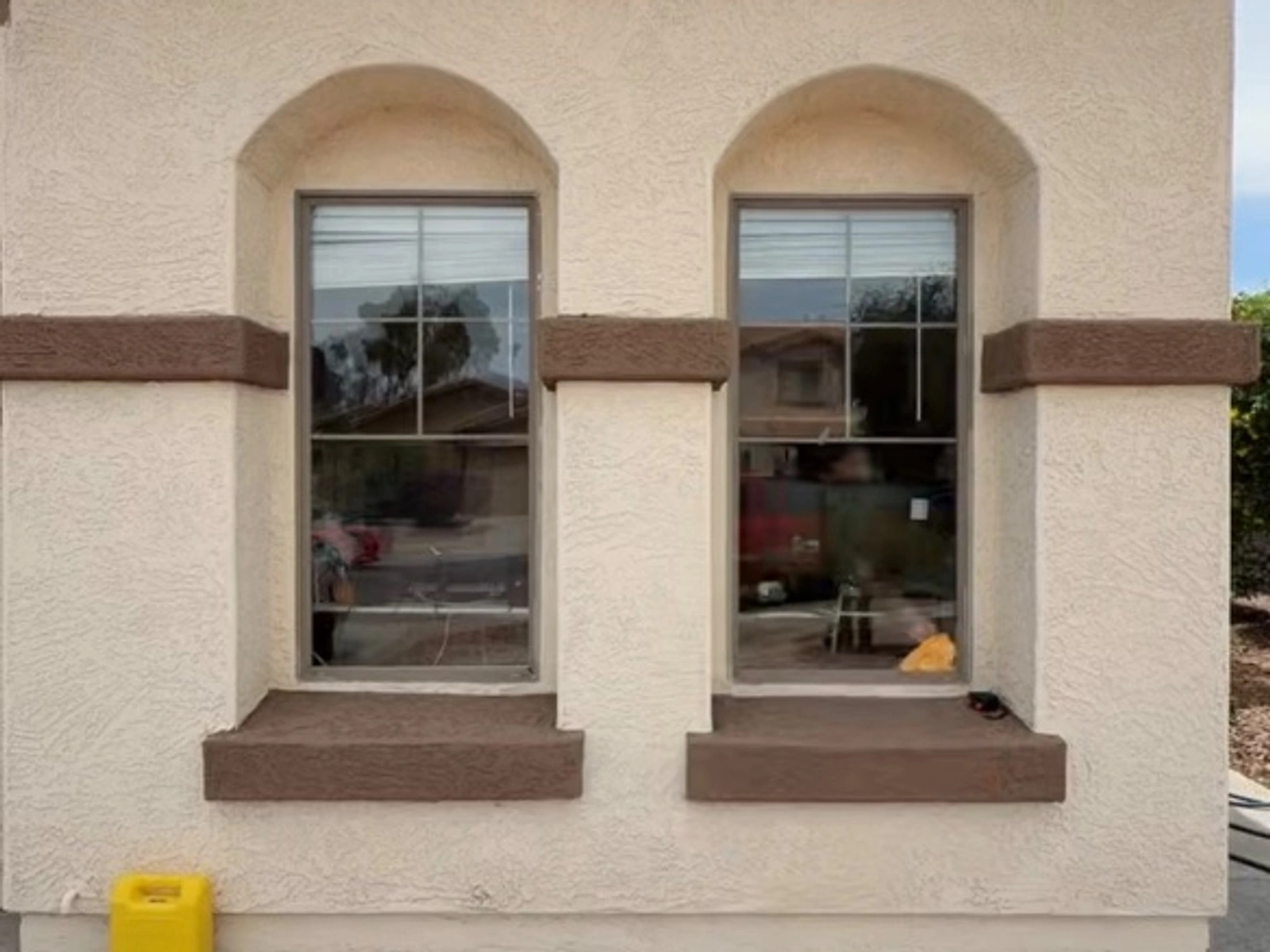 Cracked arched windows repaired by Honey Glass AZ - after