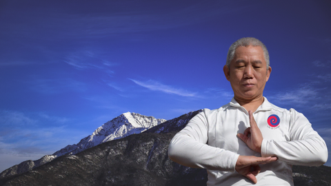 Life Qi Center — Master Yuantong Liu teaching Zhineng Qigong