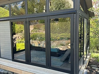 Sunroom glass — clean finish