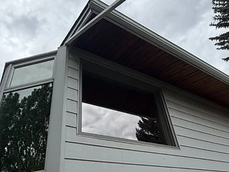Large pane — exterior finish