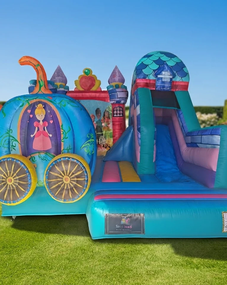 Hüpfburg Märchenschloss mieten – SpielSpaß Wolfenbüttel