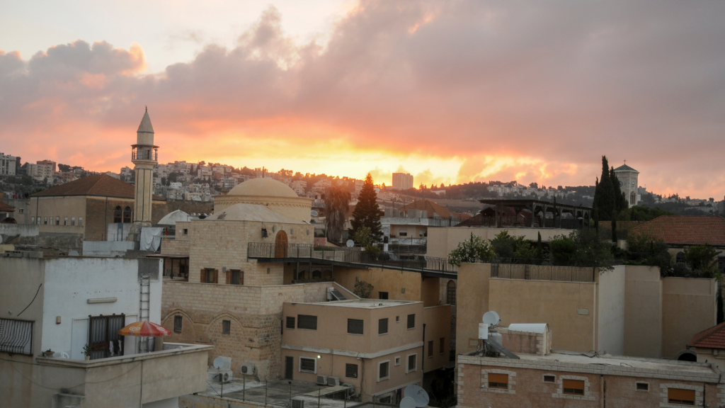 מגדל פעמונים — הבשורה