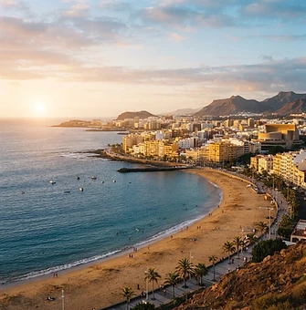Las Palmas de Gran Canaria at golden hour
