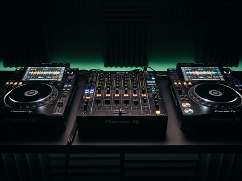 השכרת זוג CDJ-3000 עם מיקסר DJM-900NXS2