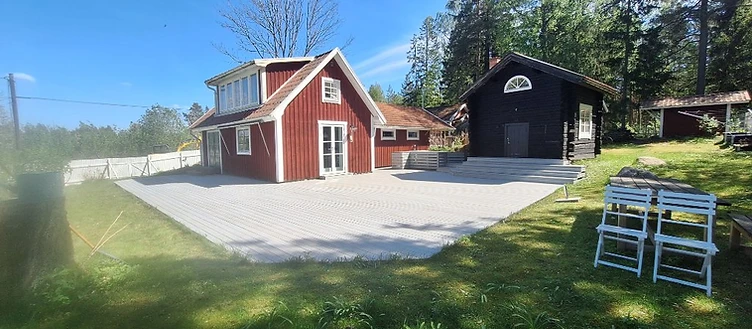 Husmålning med detaljer från fasad till lusthus – bild 1