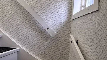 Vad kostar tapetsering? Underlag, tapetåtgång och offert
