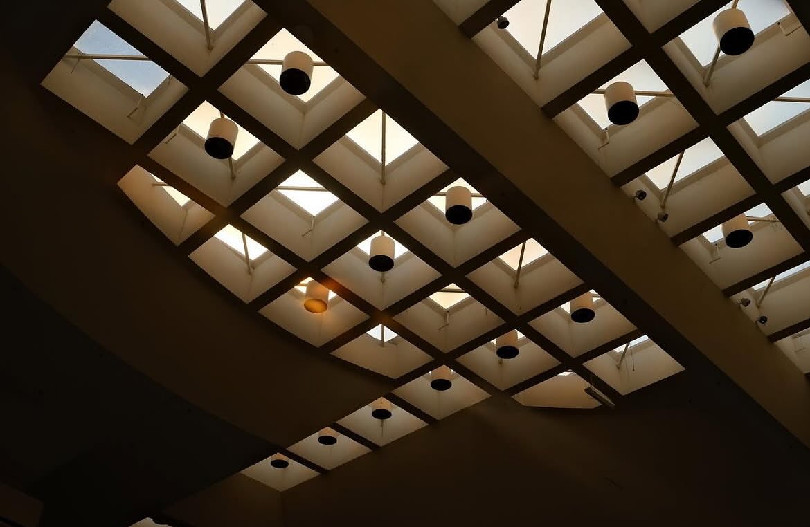 Lanterns in the Grid
