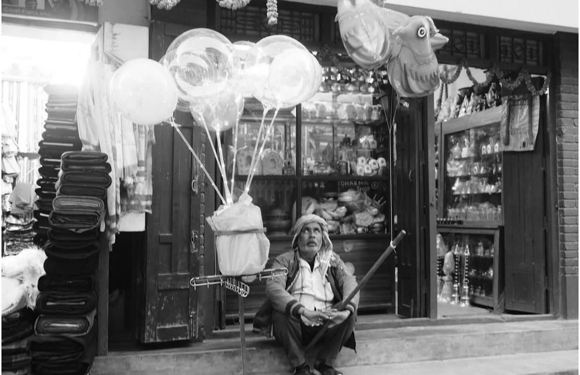 Balloons, Looking Up