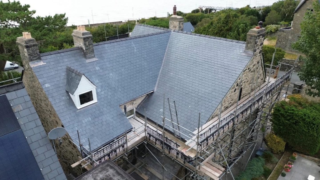 Slate Roofing craftsmanship by Stay Dry Roofing in Richmond, TW9