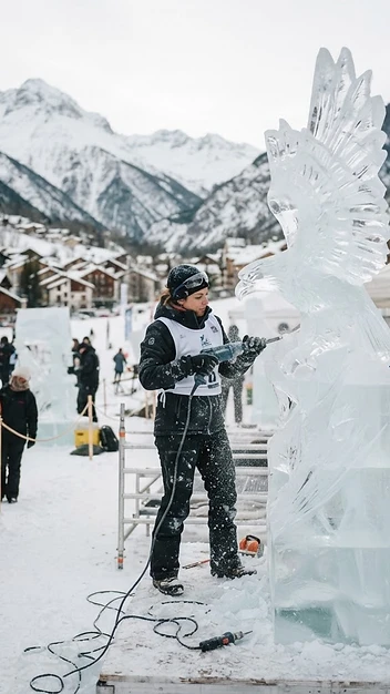 Illustration fidèle de 35e Concours International de Sculptures sur Glace