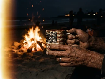 SURF RED mug by the bonfire