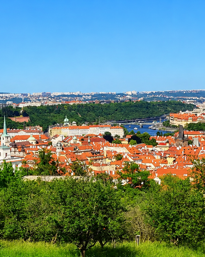 Interiér restaurace Petřínské Terasy