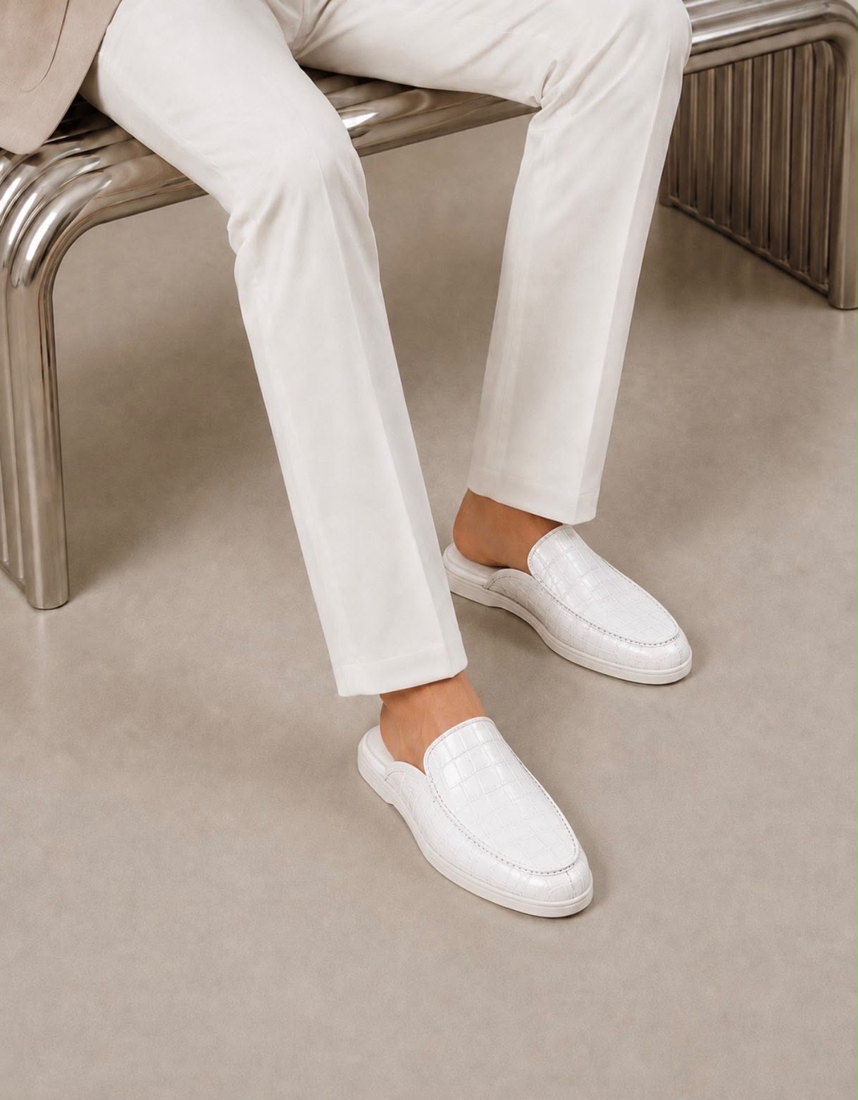 LéCroc White Mules