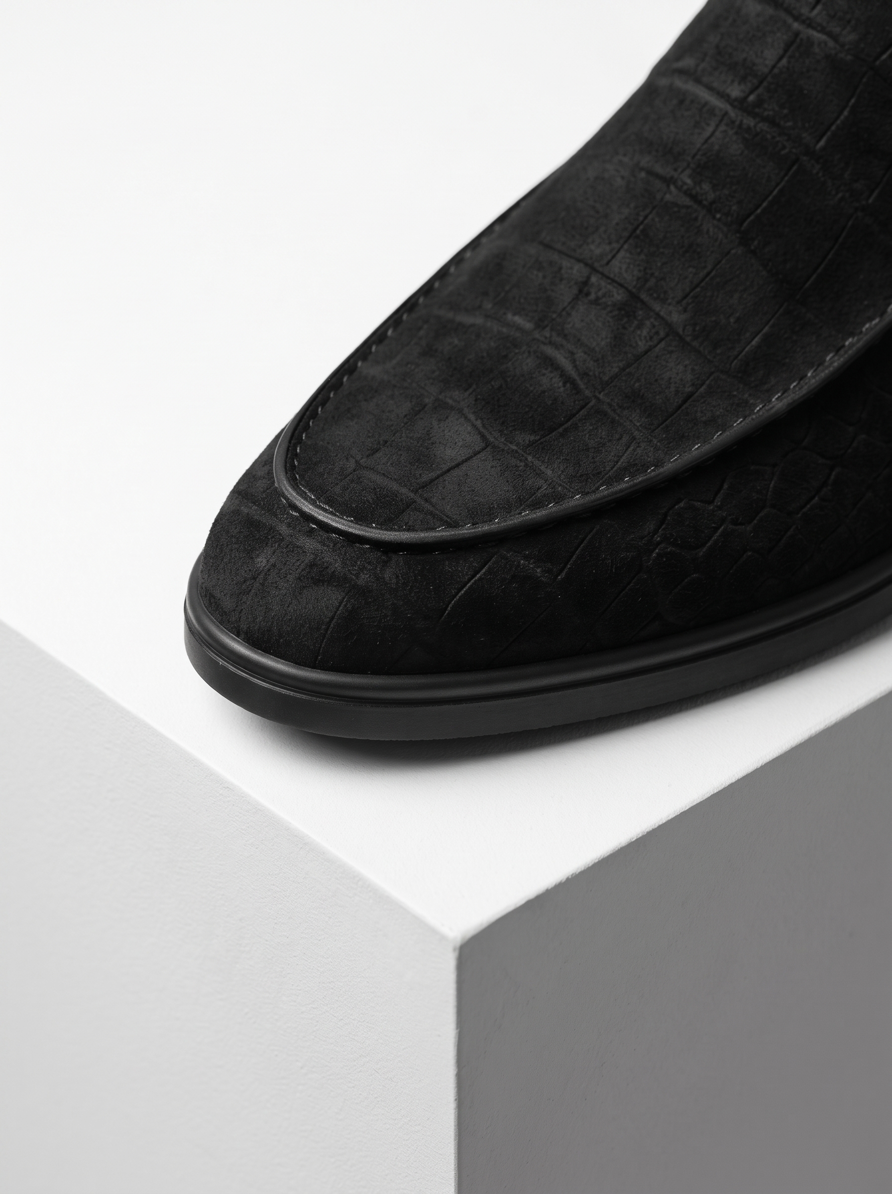 Nubuck Crocodile Signature Loafers