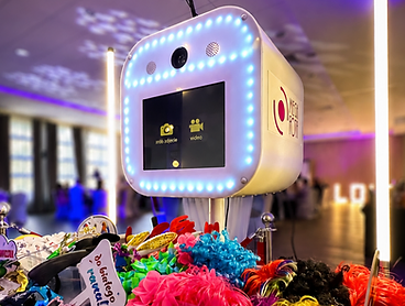 Fotobudka Klasyczna — atrakcja na wesele i event w Szczecinie | MegaFota