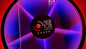 Fotobudka 360 — atrakcja na wesele i event w Koszalin | MegaFota