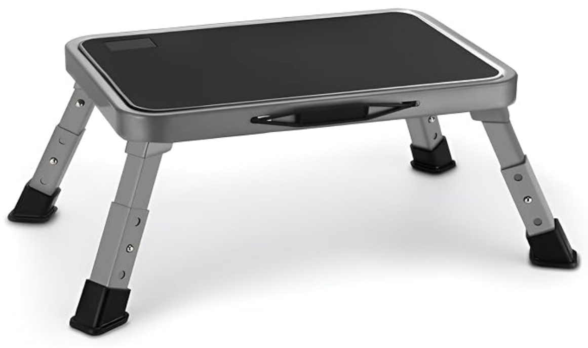 Foldable step stool