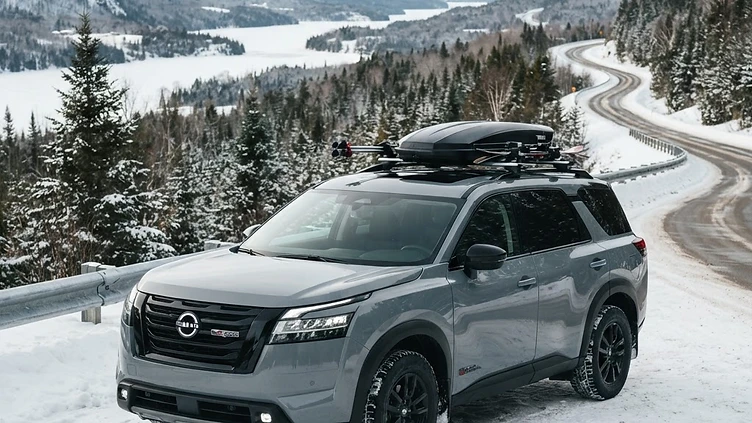 Préparez votre Nissan pour l'hiver et le plein air avec les accessoires d'origine