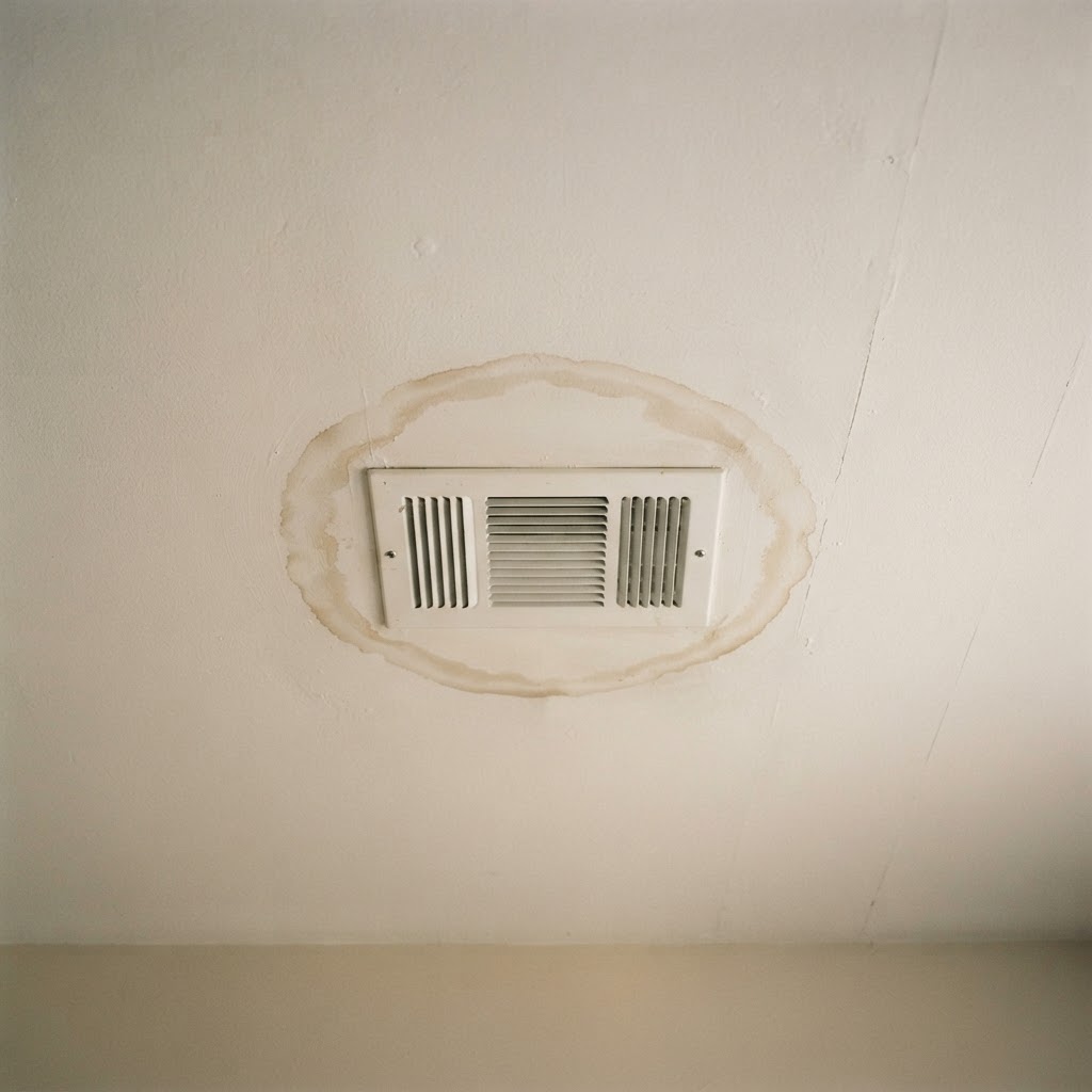Water ring on a ceiling around a supply vent
